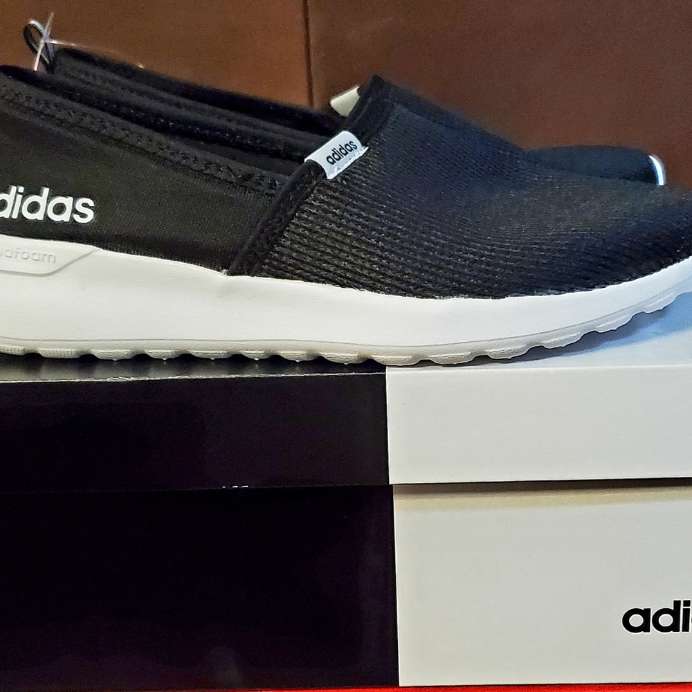 SOLD*** Lite Racer Women's Slip-on Adidas